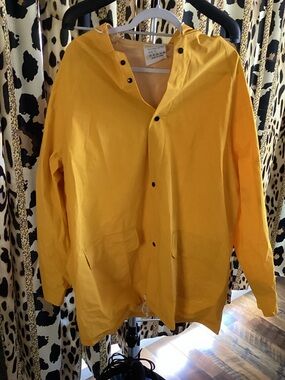 Men's Yellow Raincoat Hooded Water-Resistant Jacket - Heavy Duty!
